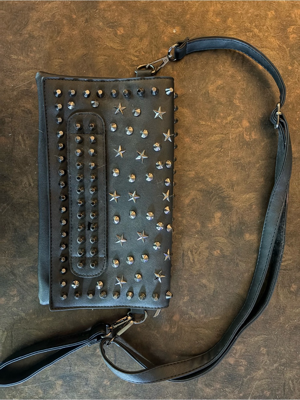 Studded Star Crossbody Bag - Black